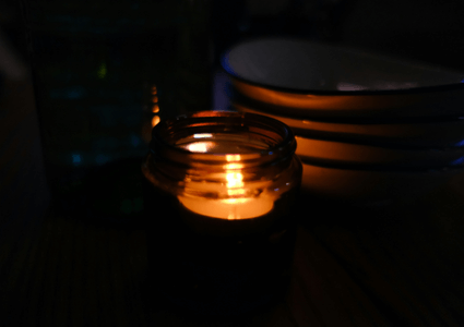 Licht im Dunkel - Kerze für die Lichter-Altar-Zeremonie